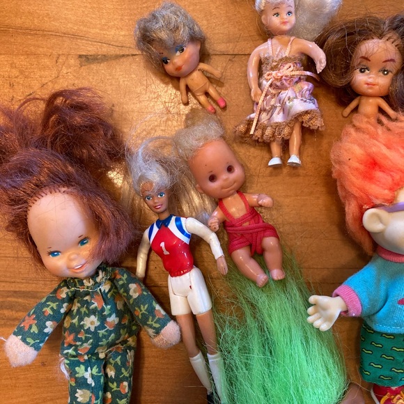 LOT VINTAGE TOYS CHARACTERS DOLLS LEGOS 👀 - Picture 2 of 13